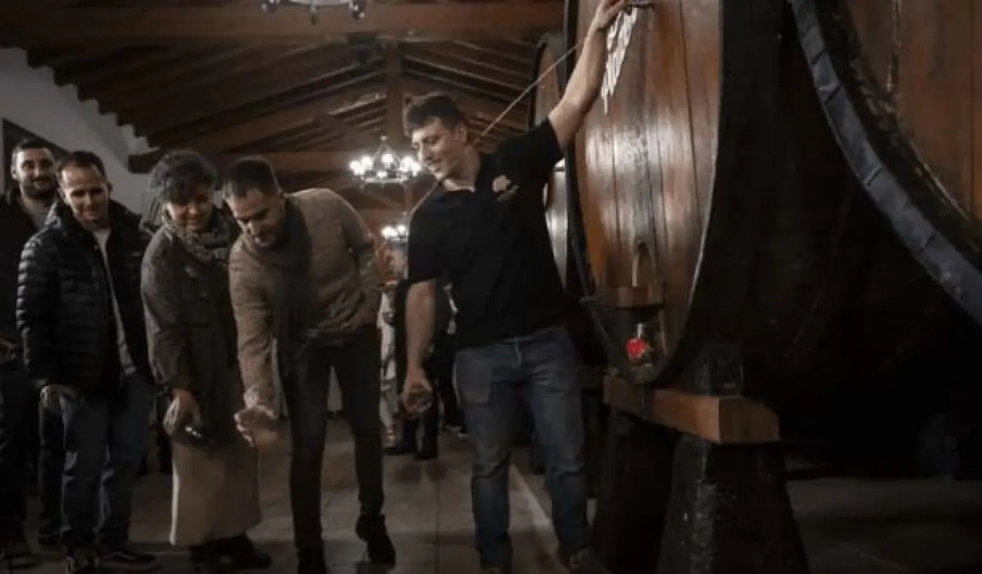Estas son las mejores sidrerías de Euskadi: sidra de calidad y tradicional menú de sagardotegi