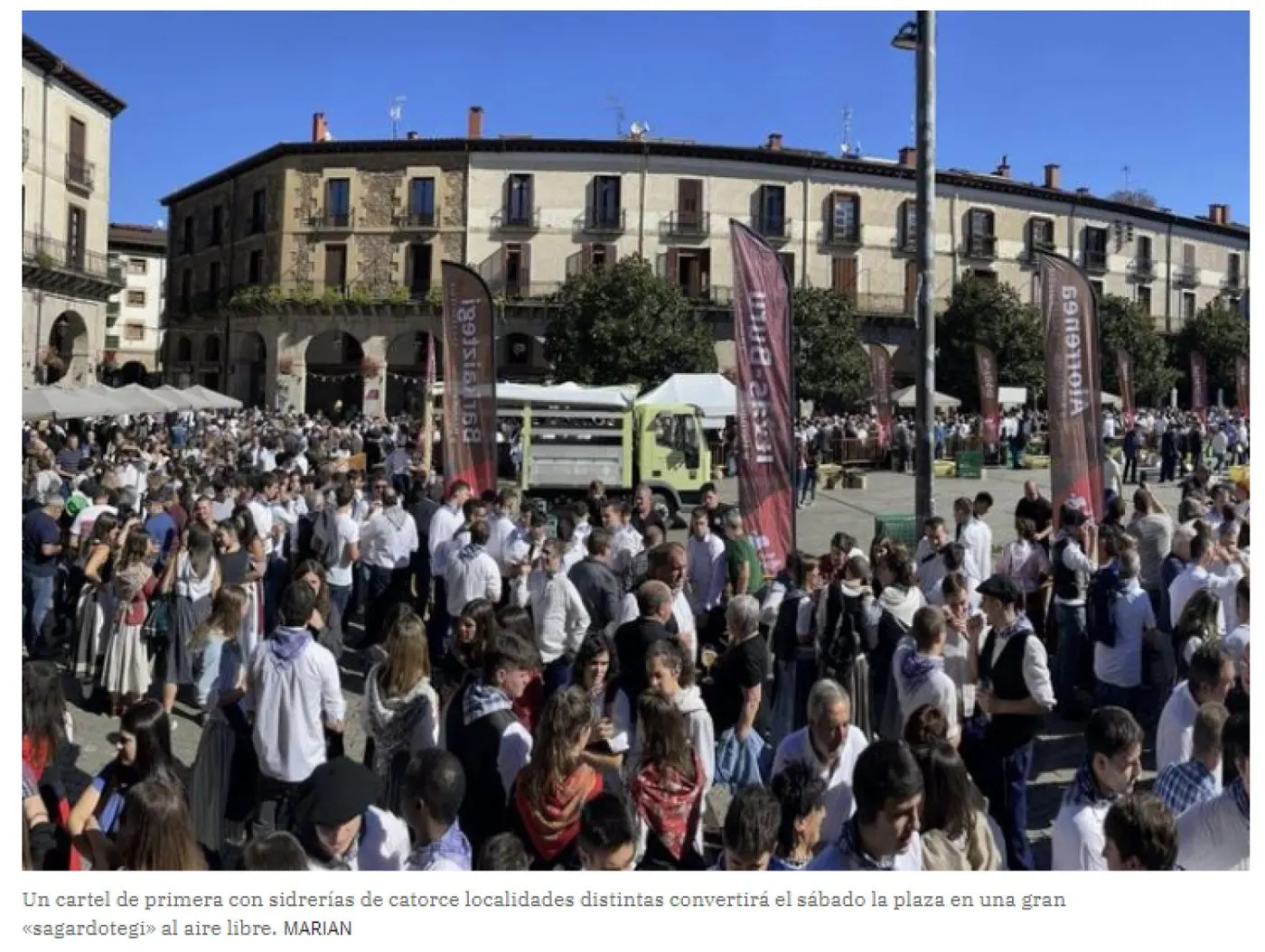 Veintisiete sidrerías 'regarán' el multitudinario txotx popular del sábado