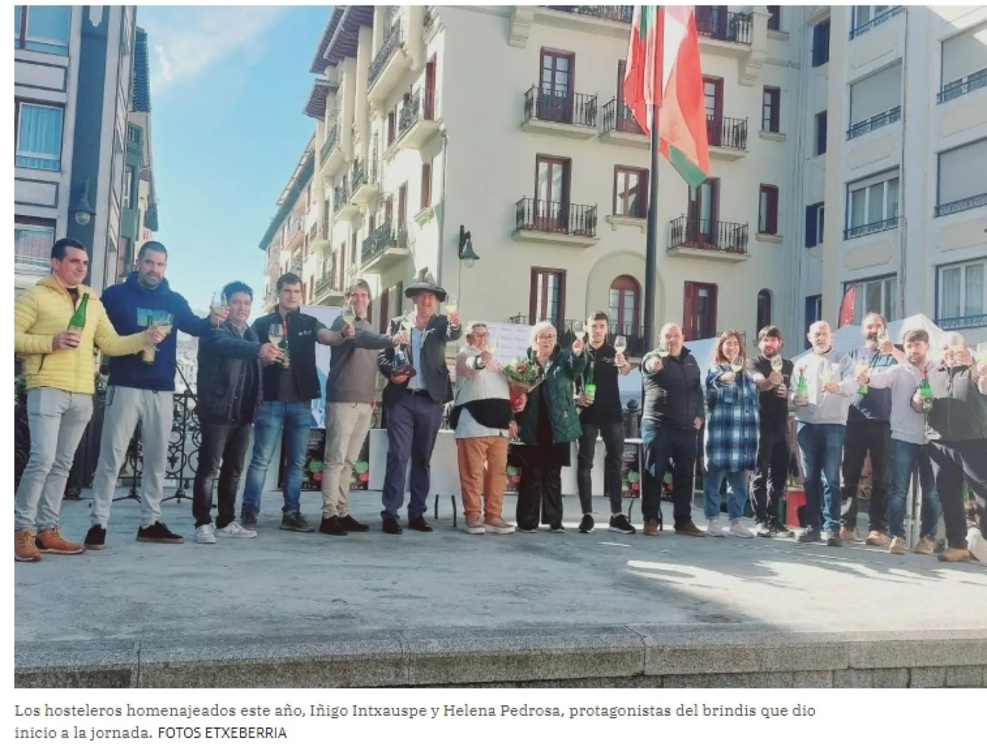 Zarautz celebra con éxito el Sagardo Eguna bajo un día soleado