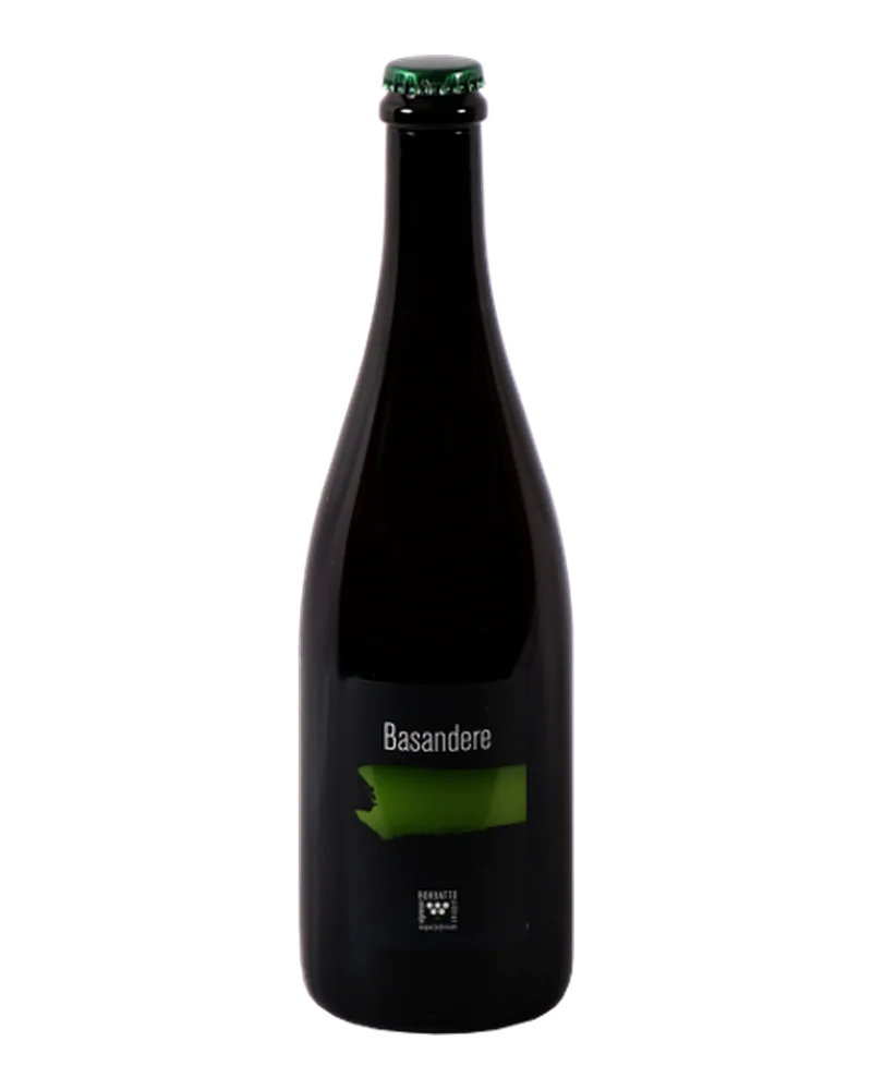 Dark bottle of Bordatto’s Basandere cider, with a crown cap and a black label with a green band