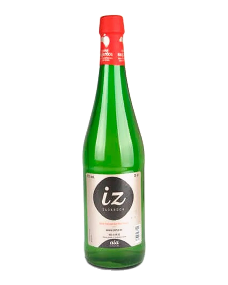 Green bottle of Izeta’s IZ Sagardoa with a pinkish label, the round “iz” logo and the red DO capsule