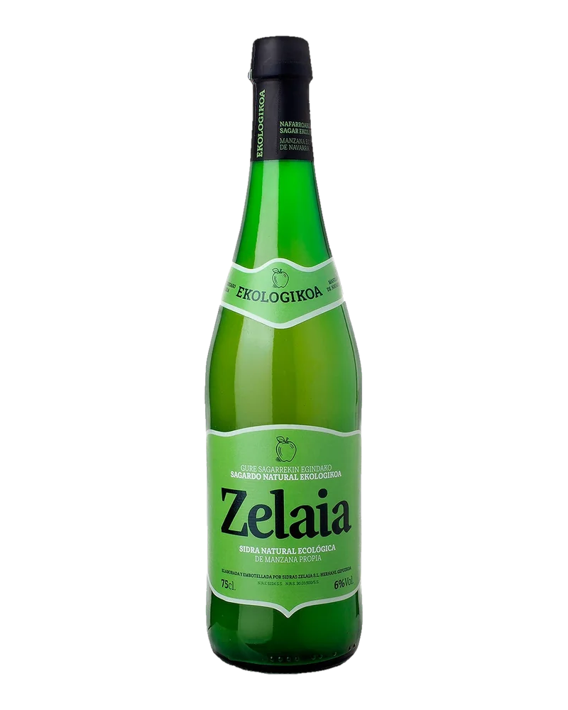 Zelaia sagardo ekologikoaren botila, etiketa berde argiarekin