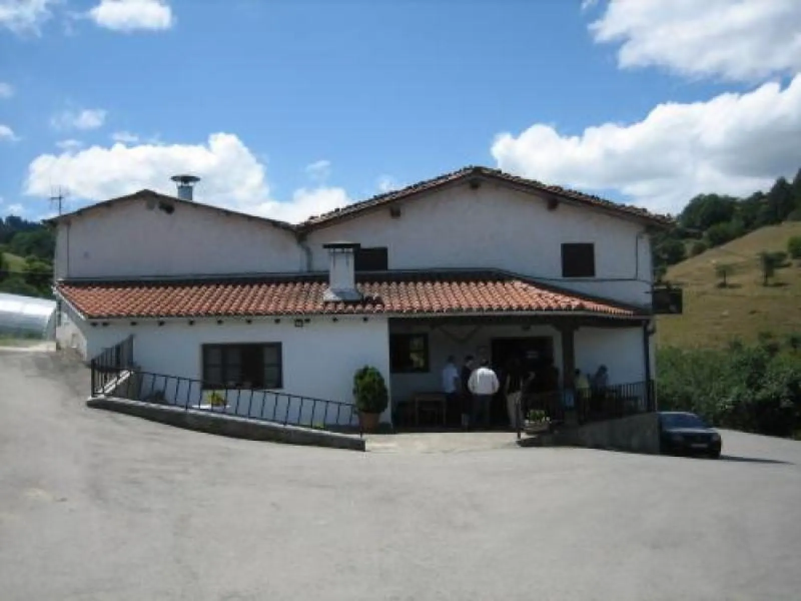 Sidrería Etxe-Zuri en Olaberria